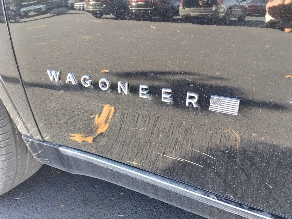 2025 Jeep WS Wagoneer - Image 10 of 12