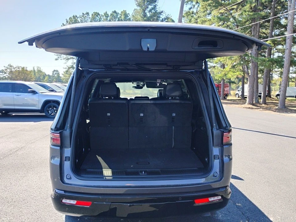 2025 Jeep WS Wagoneer - Image 12 of 12
