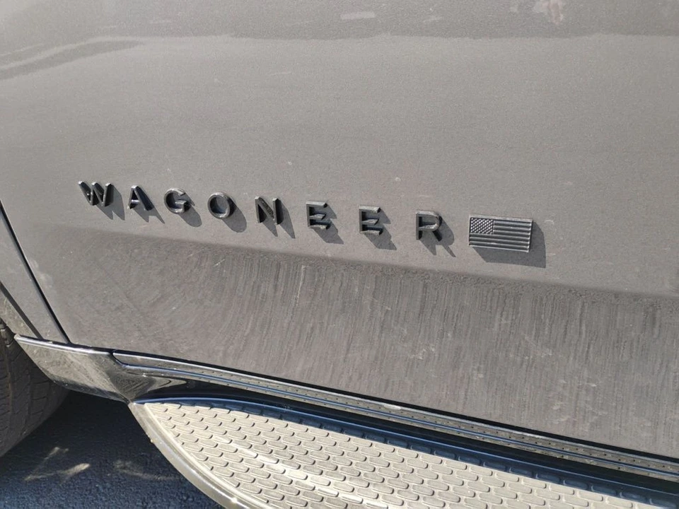 2025 Jeep WS Wagoneer - Image 10 of 12