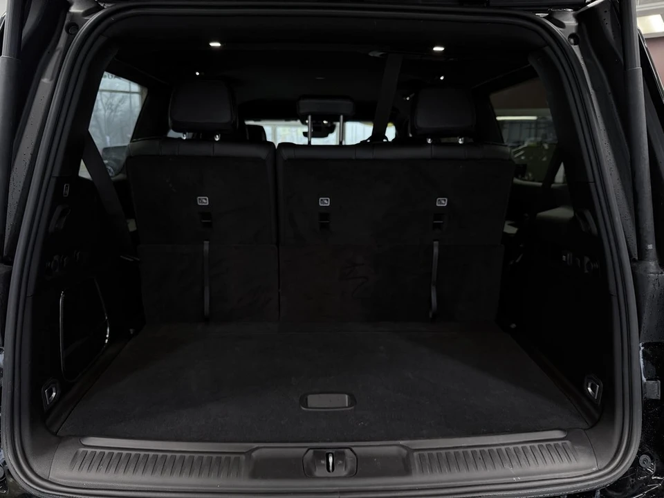 2025 Jeep WS Wagoneer - Image 9 of 31