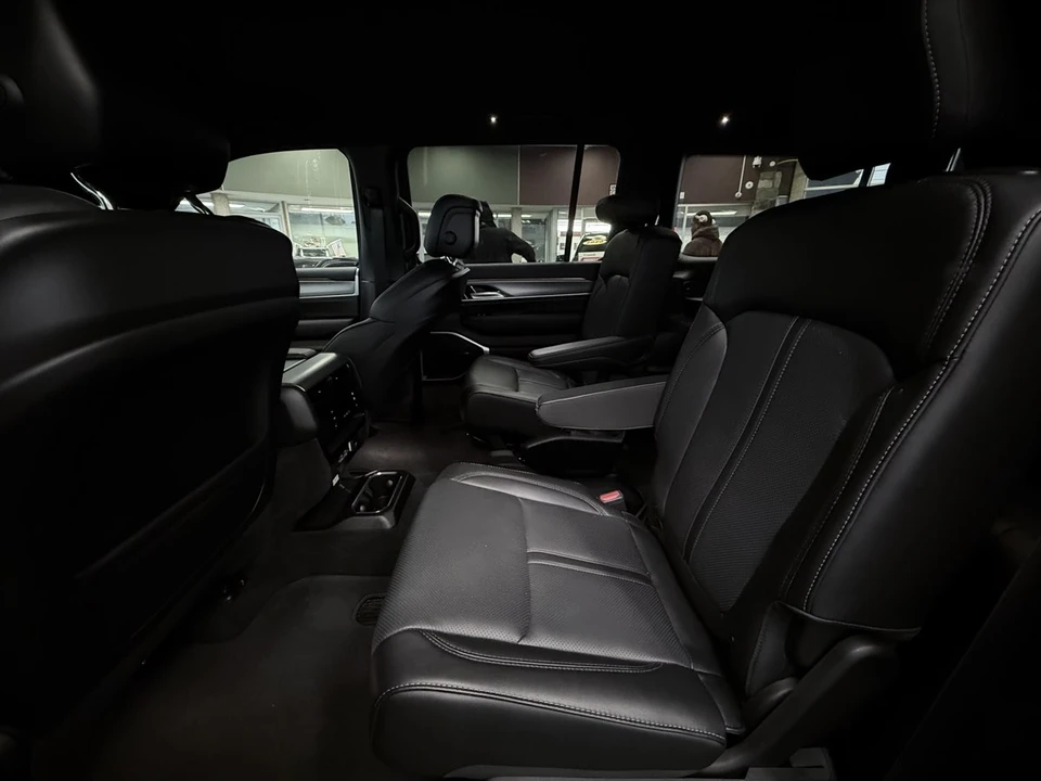 2025 Jeep - Image 26 of 31