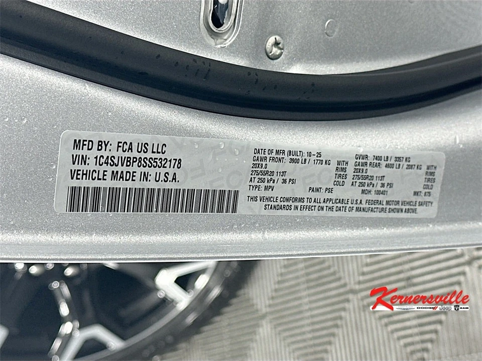 2025 Jeep WS Wagoneer - Image 19 of 21