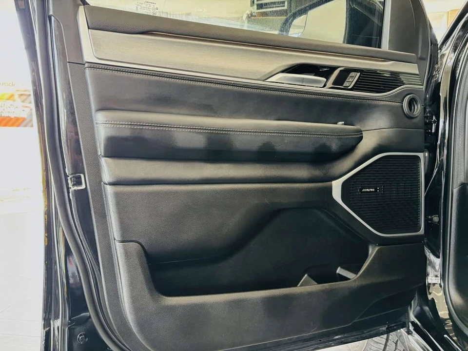 2025 Jeep - Image 29 of 31