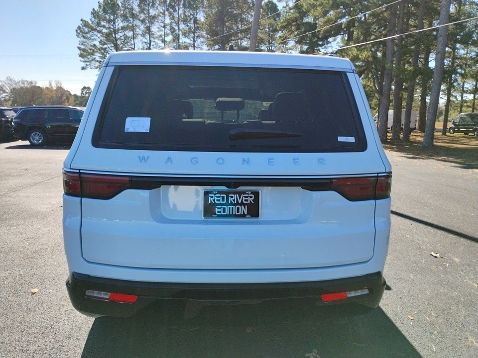 2025 Jeep WS Wagoneer - Image 6 of 12