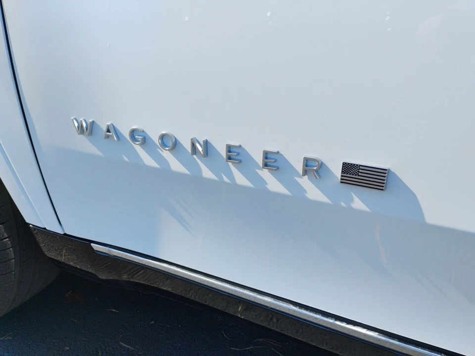 2025 Jeep WS Wagoneer - Image 10 of 12