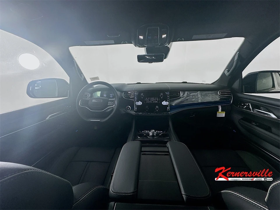 2025 Jeep WS Wagoneer - Image 9 of 21