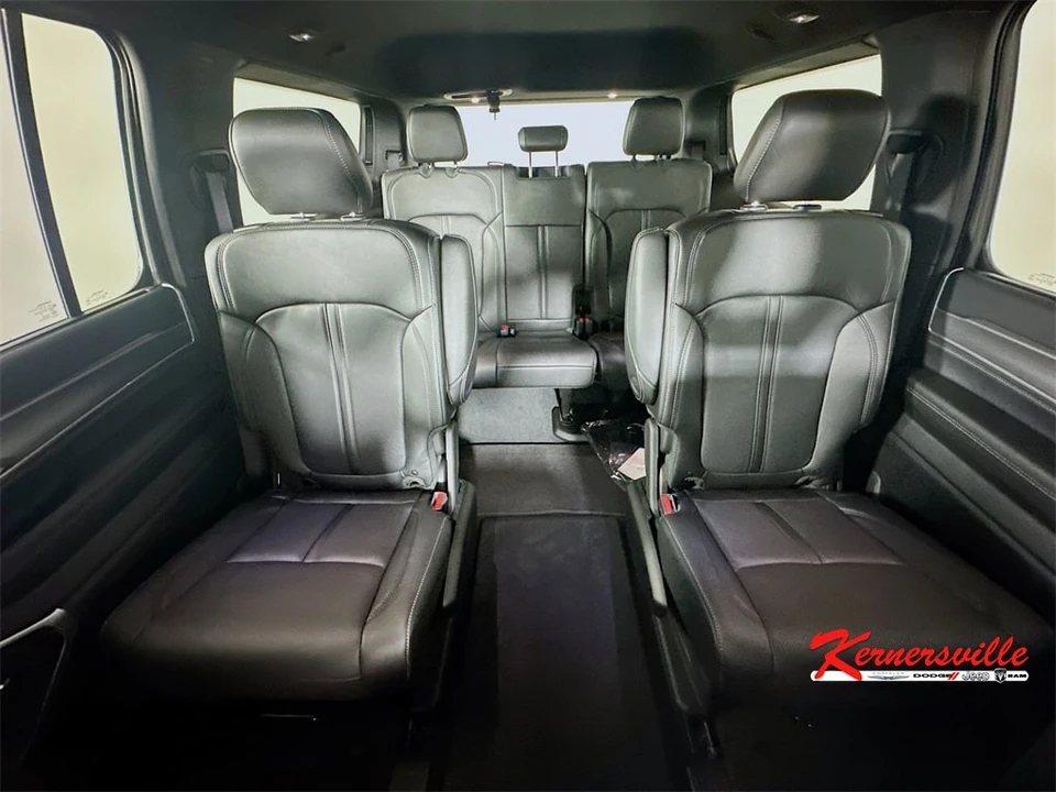 2025 Jeep WS Wagoneer - Image 11 of 12
