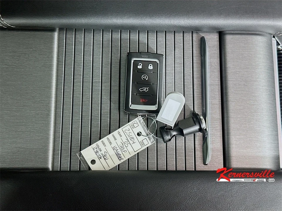 2025 Jeep WS Wagoneer - Image 20 of 21