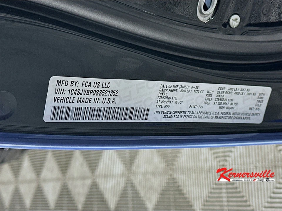2025 Jeep WS Wagoneer - Image 19 of 21