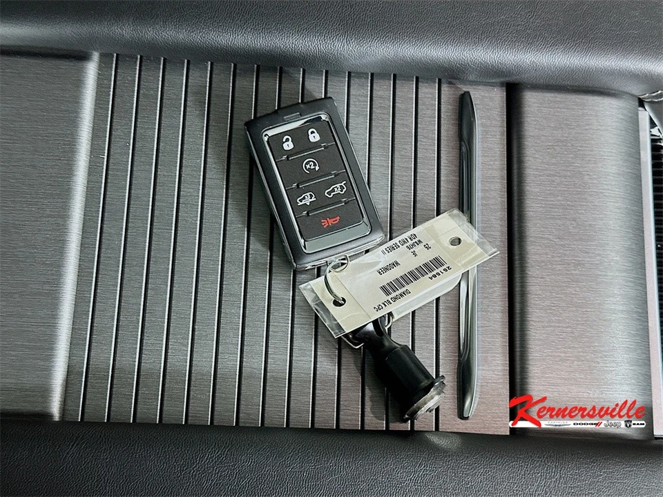 2025 Jeep WS Wagoneer - Image 20 of 21