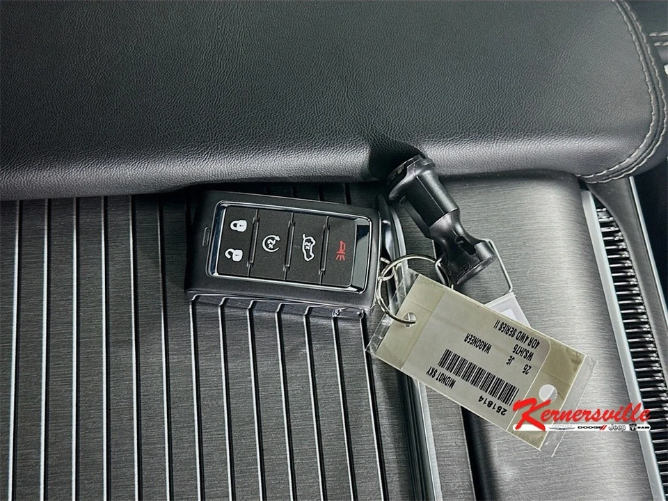2025 Jeep WS Wagoneer - Image 20 of 21
