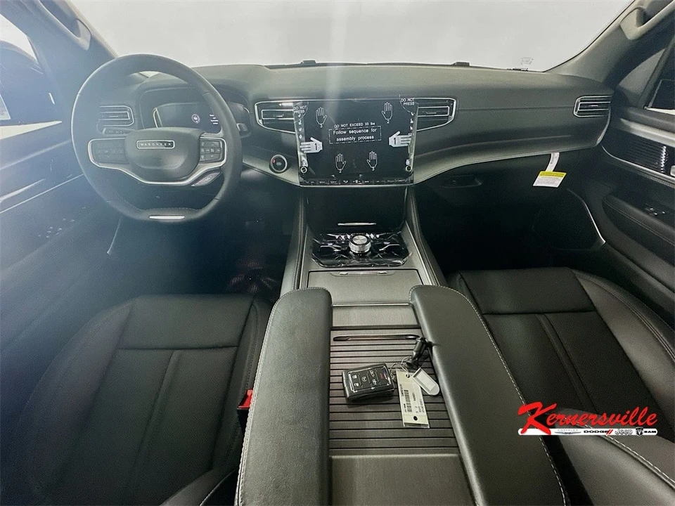2025 Jeep WS Wagoneer - Image 9 of 21