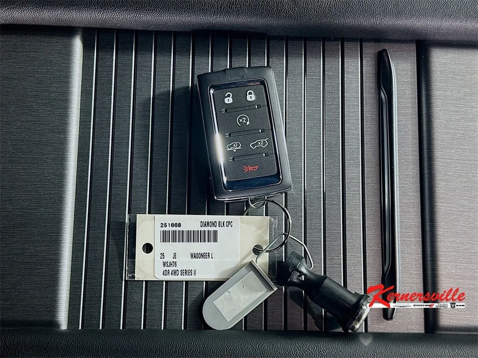 2025 Jeep WS Wagoneer - Image 20 of 21