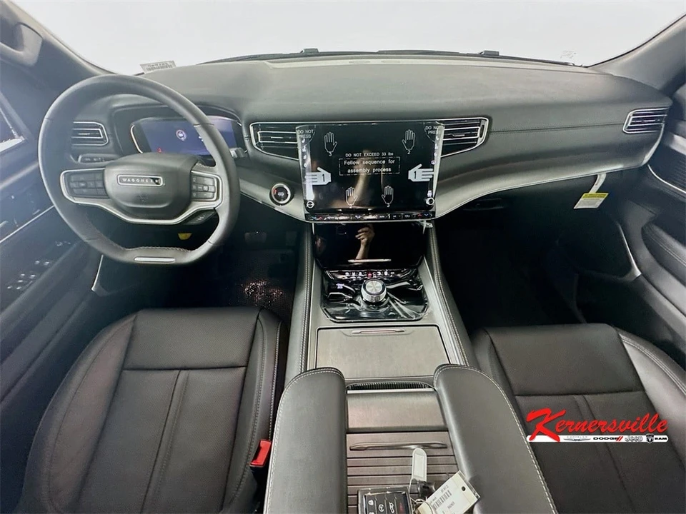 2025 Jeep WS Wagoneer - Image 9 of 12