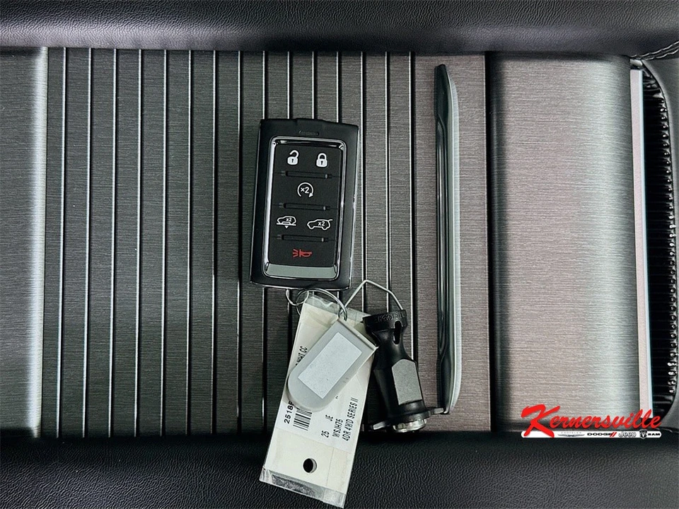 2025 Jeep WS Wagoneer - Image 20 of 21