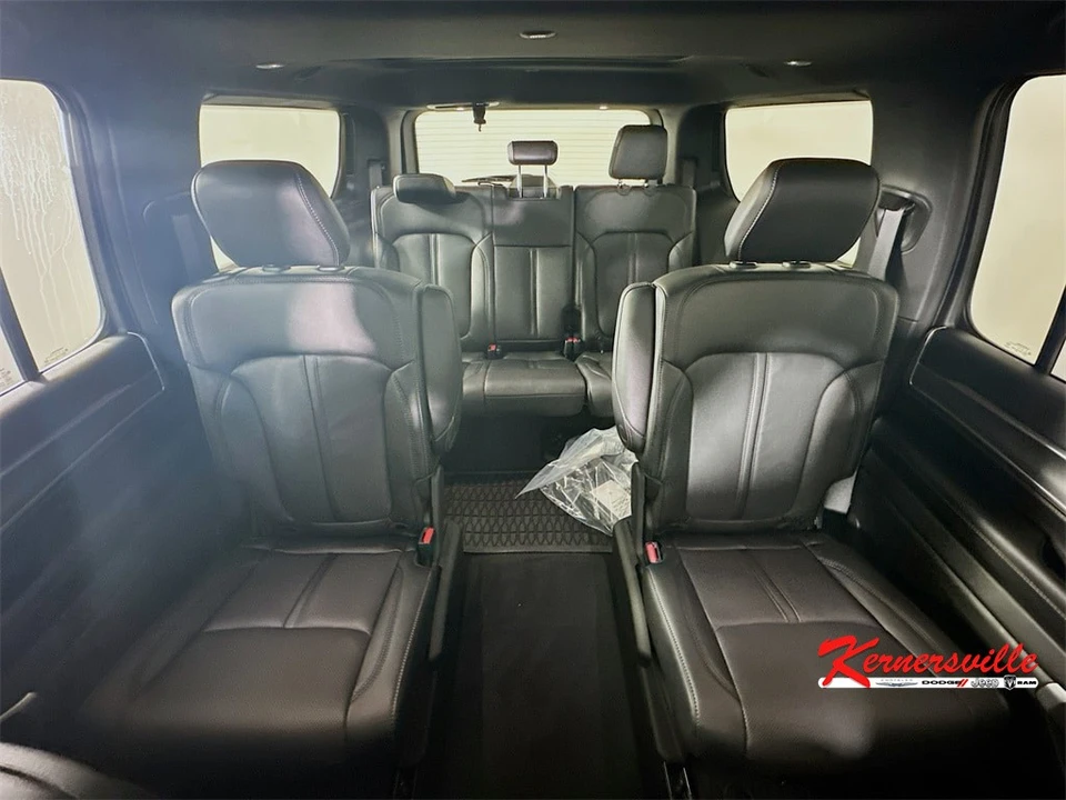 2025 Jeep WS Wagoneer - Image 10 of 21