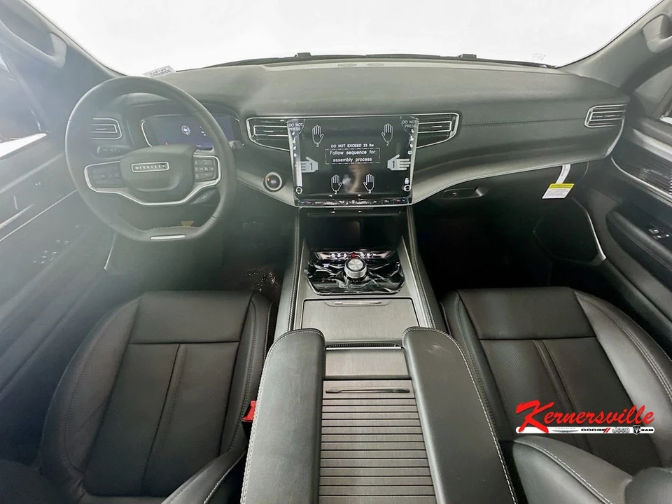 2025 Jeep WS Wagoneer - Image 9 of 12