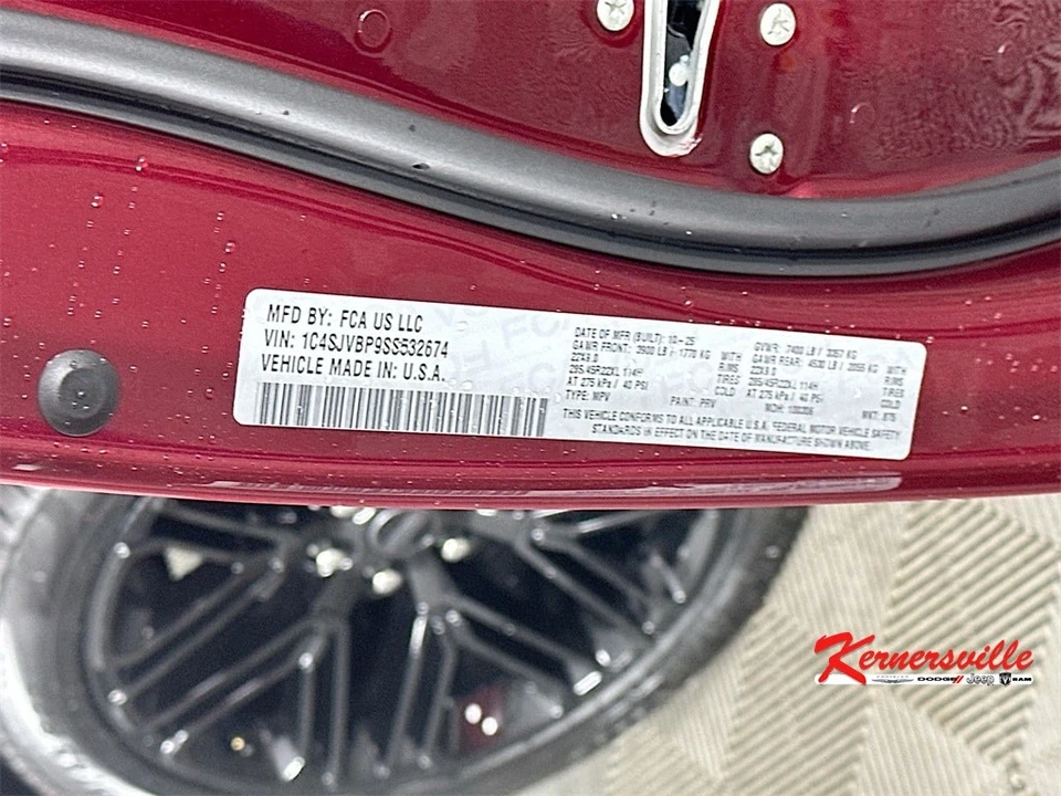 2025 Jeep WS Wagoneer - Image 19 of 21