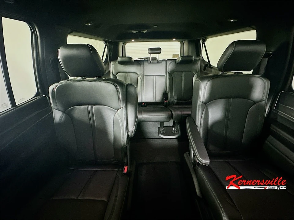 2025 Jeep WS Wagoneer - Image 10 of 21