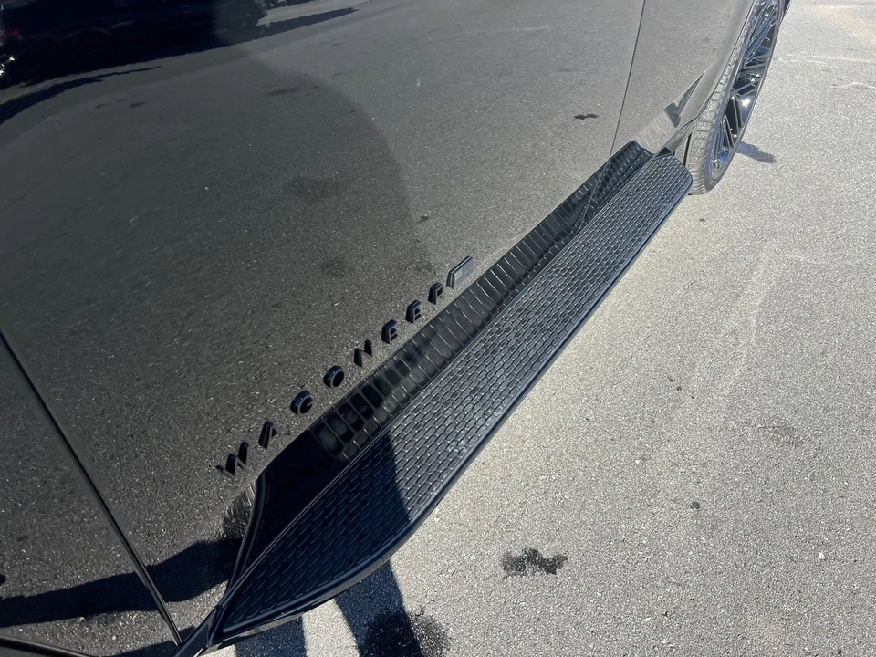 2025 Jeep WS Wagoneer - Image 16 of 21
