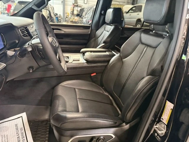 2025 Jeep WS Wagoneer - Image 17 of 20