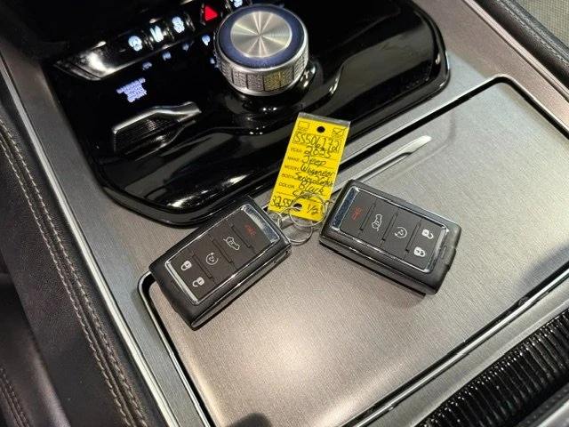 2025 Jeep WS Wagoneer - Image 18 of 20