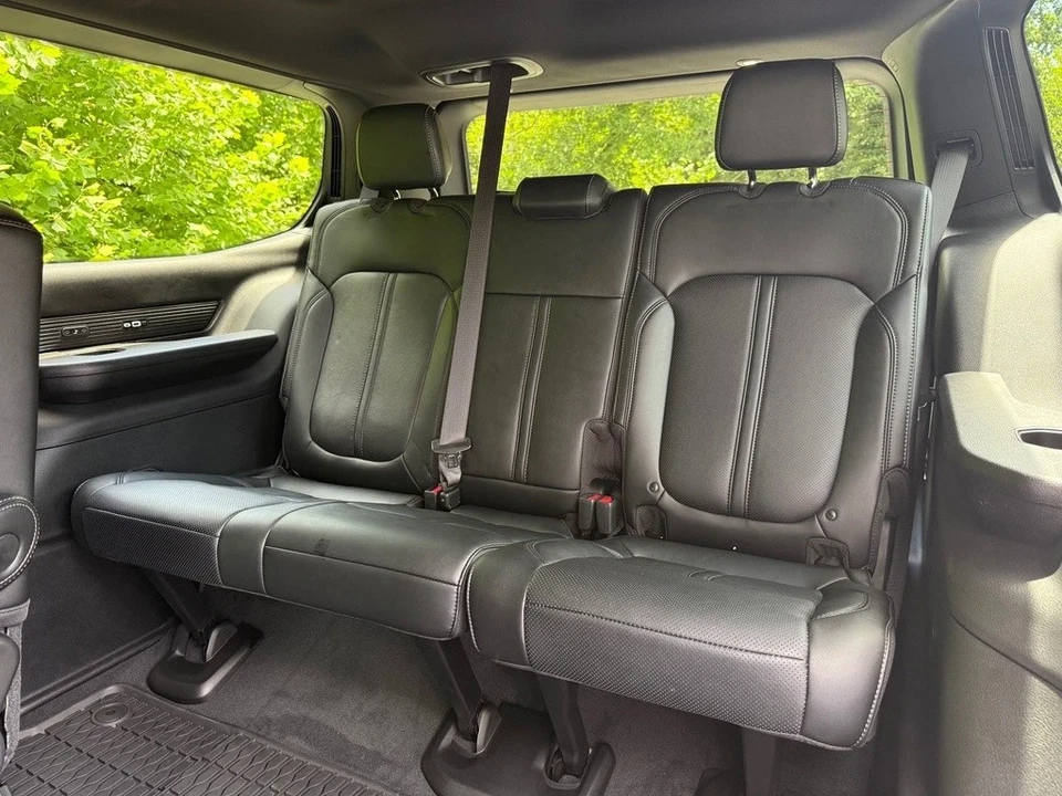 2025 Jeep WS Wagoneer - Image 17 of 21