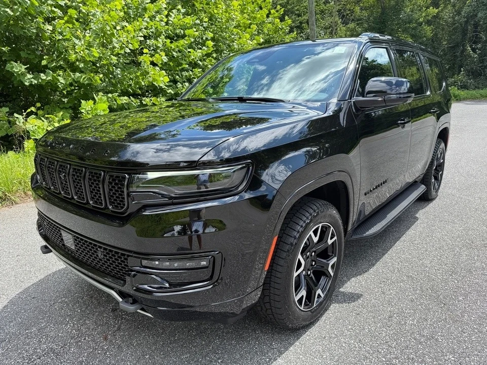 2025 Jeep WS Wagoneer - Image 3 of 21