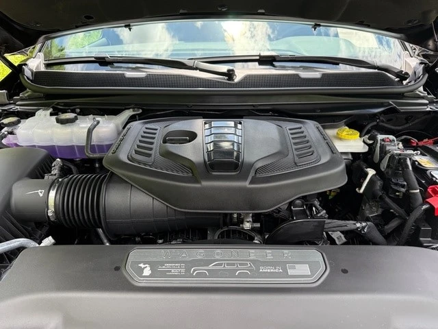 2025 Jeep WS Wagoneer - Image 10 of 21
