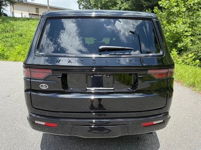 2025 Jeep WS Wagoneer - Image 8 of 21