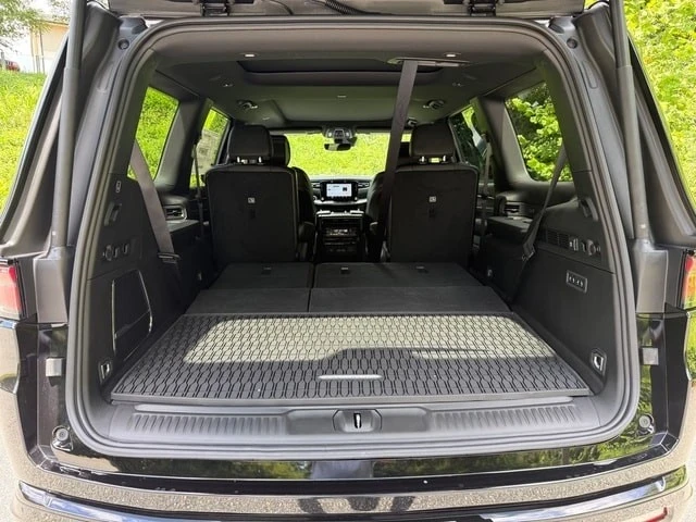 2025 Jeep WS Wagoneer - Image 20 of 21