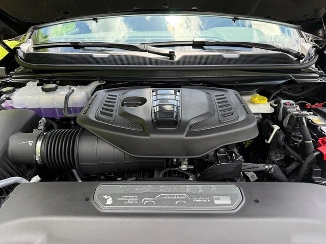 2025 Jeep WS Wagoneer - Image 10 of 21