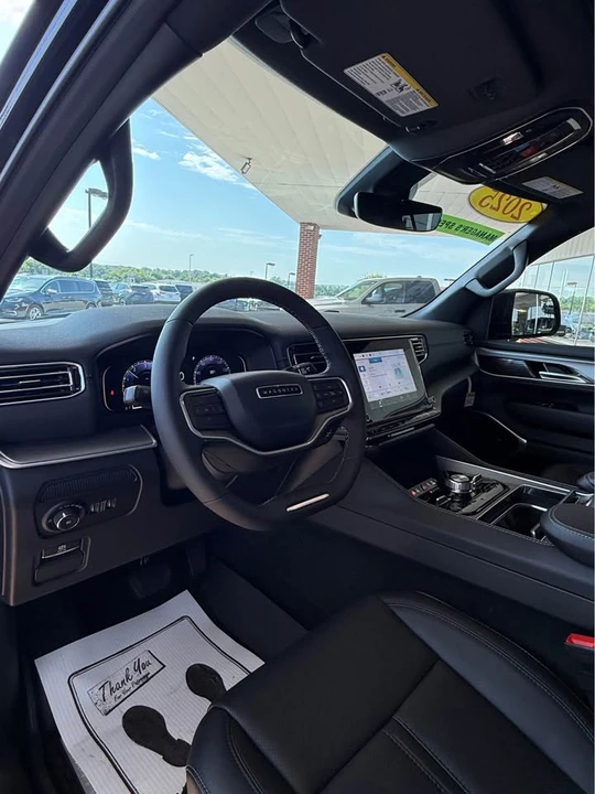 2025 Jeep WS Wagoneer - Image 6 of 15