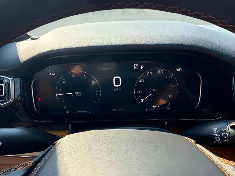 2025 Jeep WS Wagoneer - Image 23 of 31