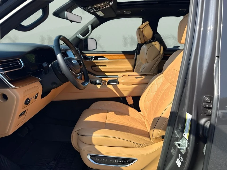 2025 Jeep WS Wagoneer - Image 9 of 31