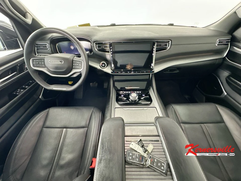 2025 Jeep WS Wagoneer - Image 10 of 24