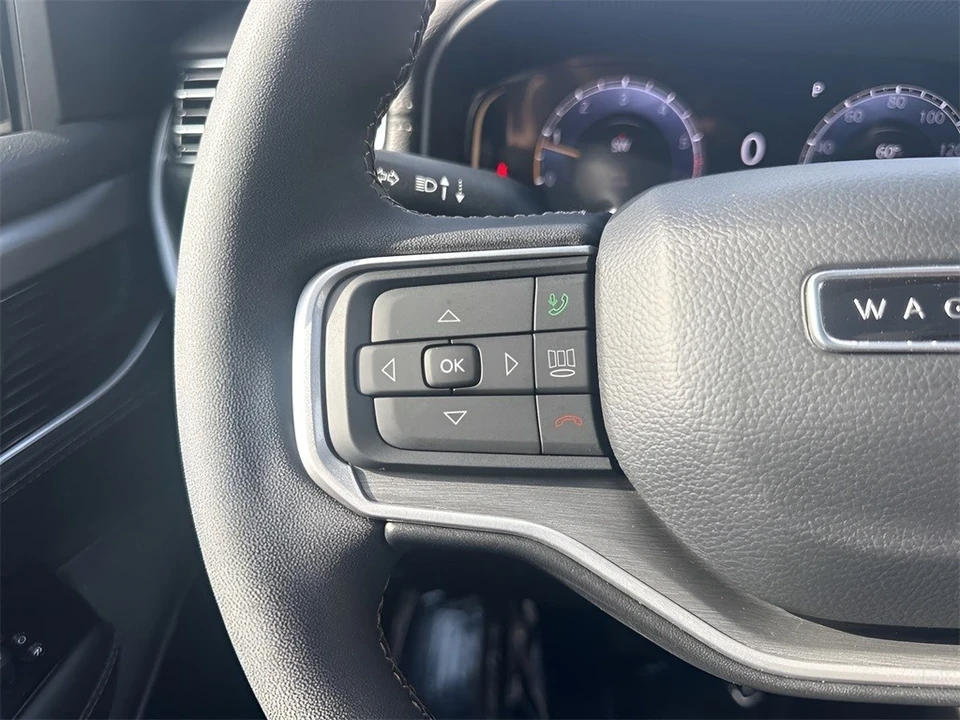 2025 Jeep WS Wagoneer - Image 18 of 21