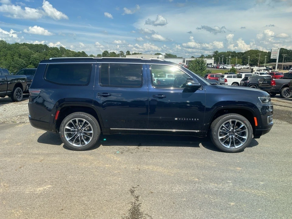 2025 Jeep WS Wagoneer - Image 3 of 12
