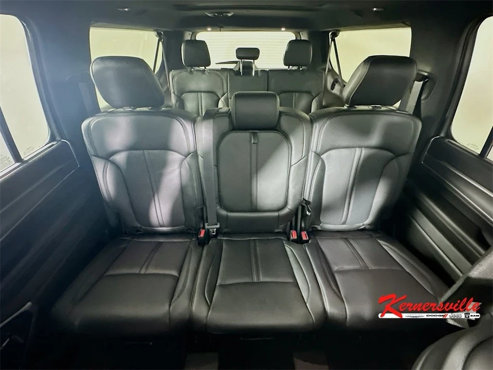 2025 Jeep WS Wagoneer - Image 10 of 21