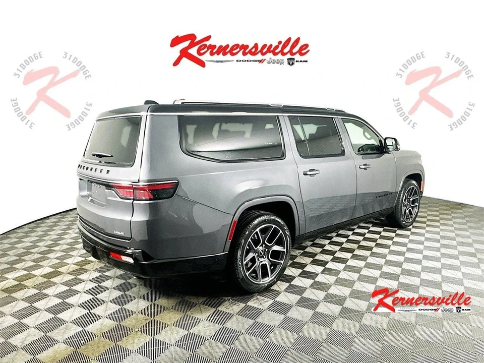2025 Jeep WS Wagoneer - Image 7 of 21