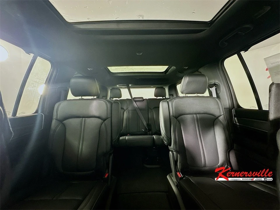 2025 Jeep WS Wagoneer - Image 10 of 21