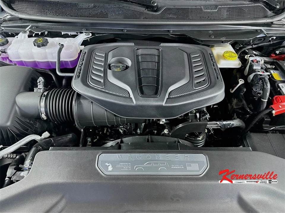 2025 Jeep WS Wagoneer - Image 18 of 21
