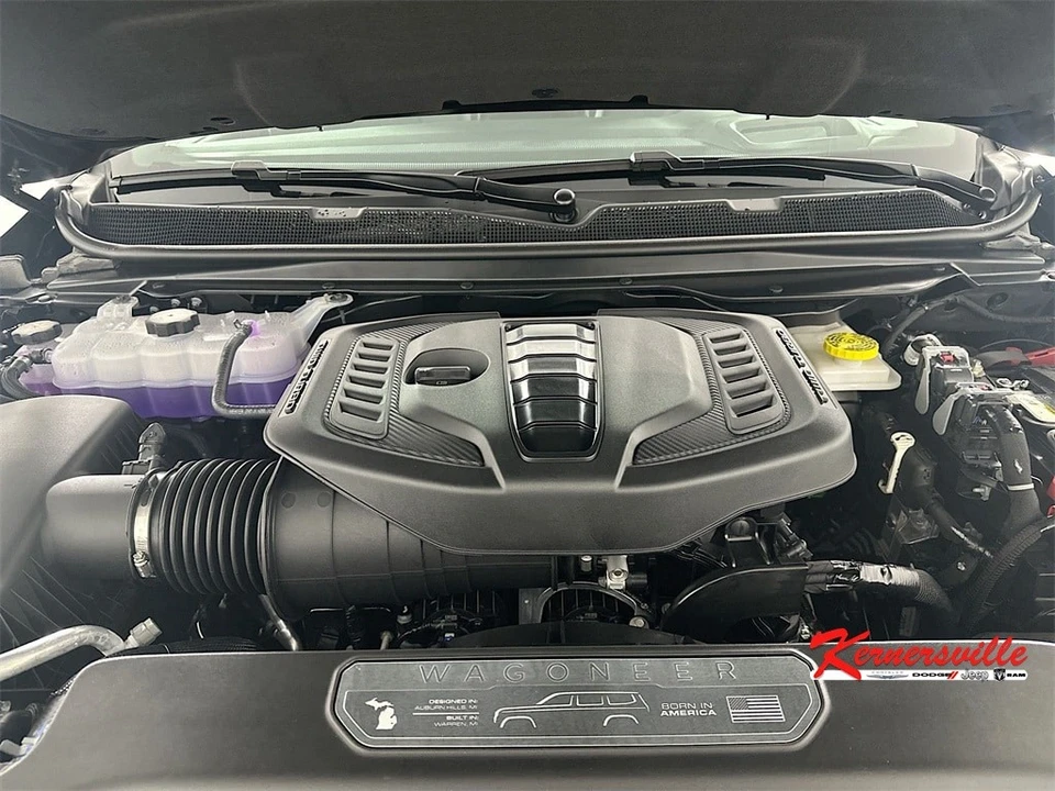 2025 Jeep WS Wagoneer - Image 18 of 21