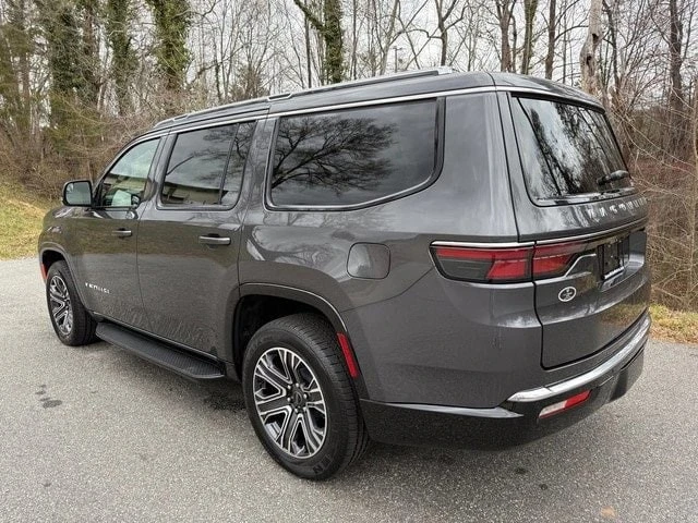 2025 Jeep WS Wagoneer - Image 8 of 12