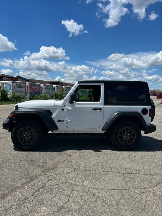 2025 Jeep JL Wrangler - Image 2 of 11