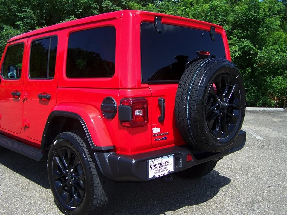 2025 Jeep JL Wrangler - Image 22 of 31