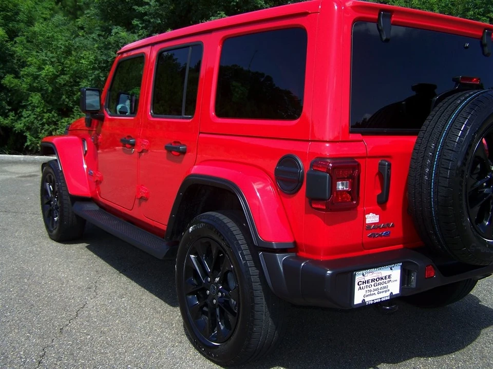 2025 Jeep JL Wrangler - Image 21 of 31