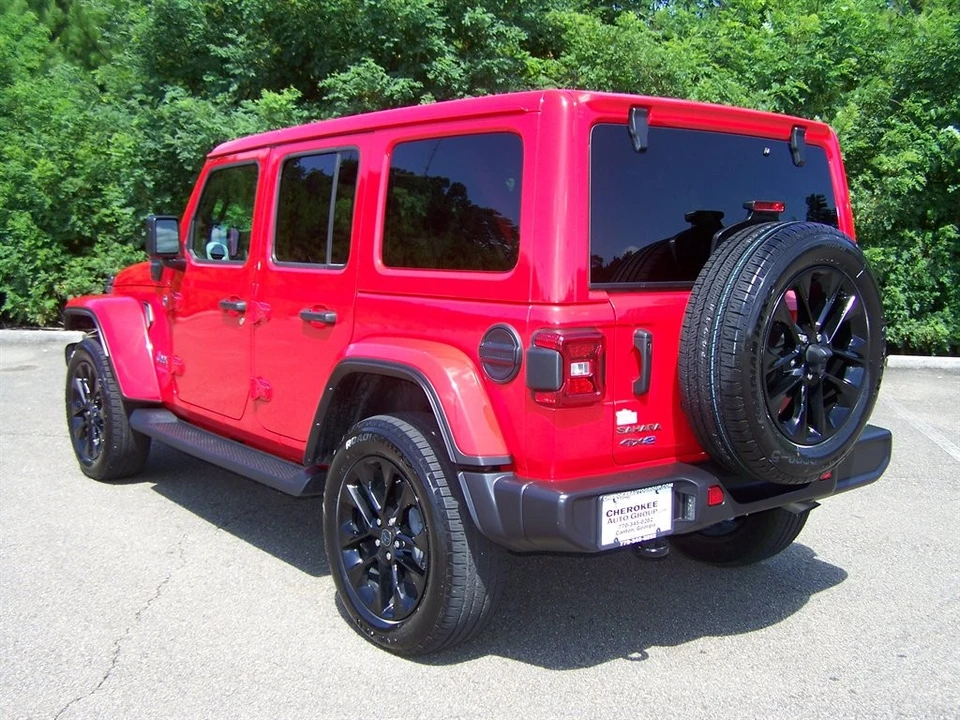 2025 Jeep JL Wrangler - Image 2 of 31