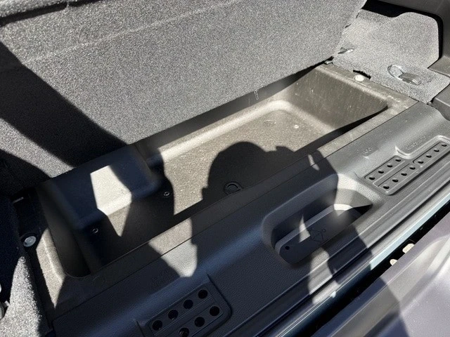 2025 Jeep JL Wrangler - Image 17 of 21