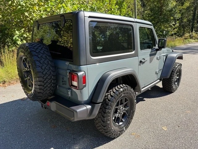 2025 Jeep JL Wrangler - Image 7 of 21